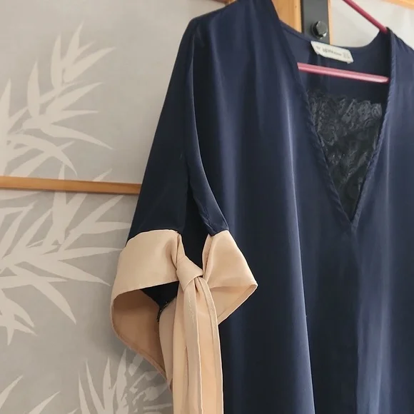 Dress - Picture 2 of 8